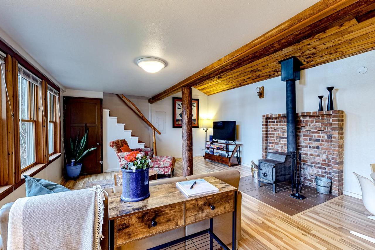 Seabeck Cottage On Hood Canal Экстерьер фото